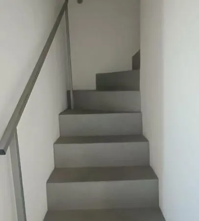 Marco Simone Apartment Марко-Симоне